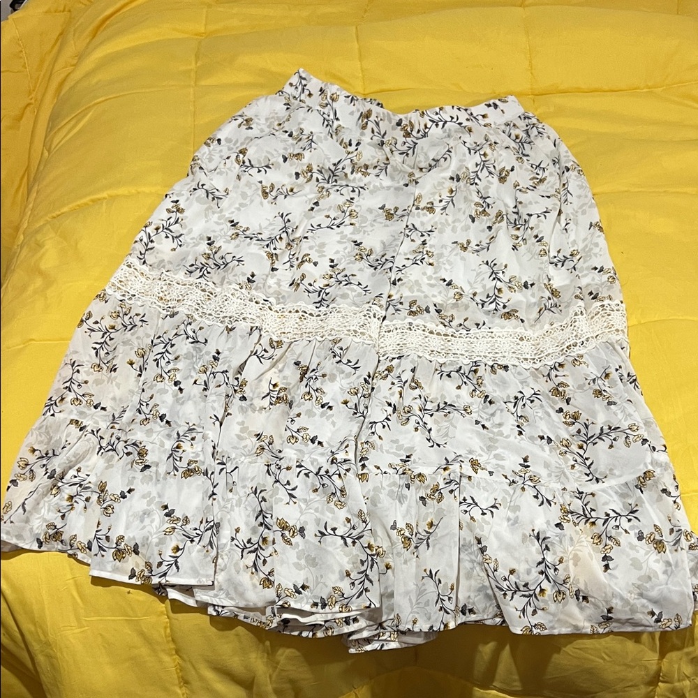 Torrid White and Blue Floral A-Line Skirt